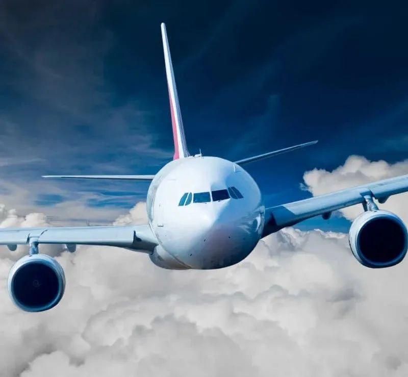 在新的航空安全规定下，OUKITEL推出超大电池手机：无需充电宝的自给续航解决方案